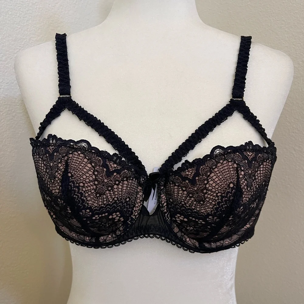 Adore Me Women’s Kimmy Push Up Balconette Black Lace Bra Size 32DD NWT